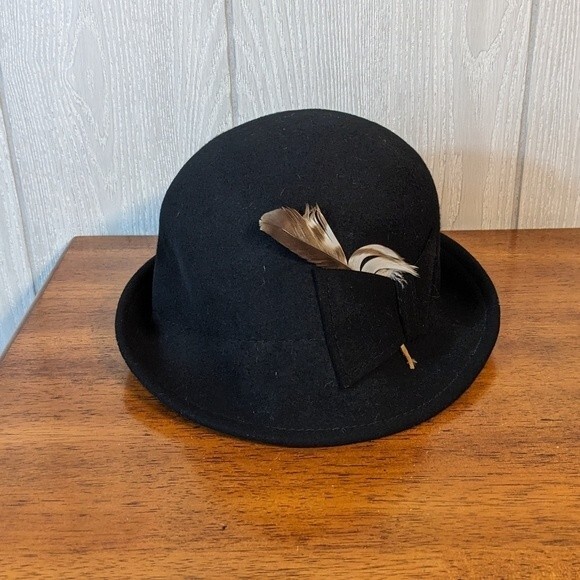 VTG Wool Felt Cloche W/Feather Bow EUC 20s OSFM - Picture 3 of 7